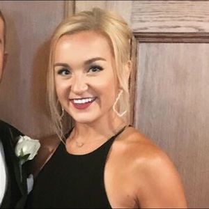 Meet your Posher, Tayler